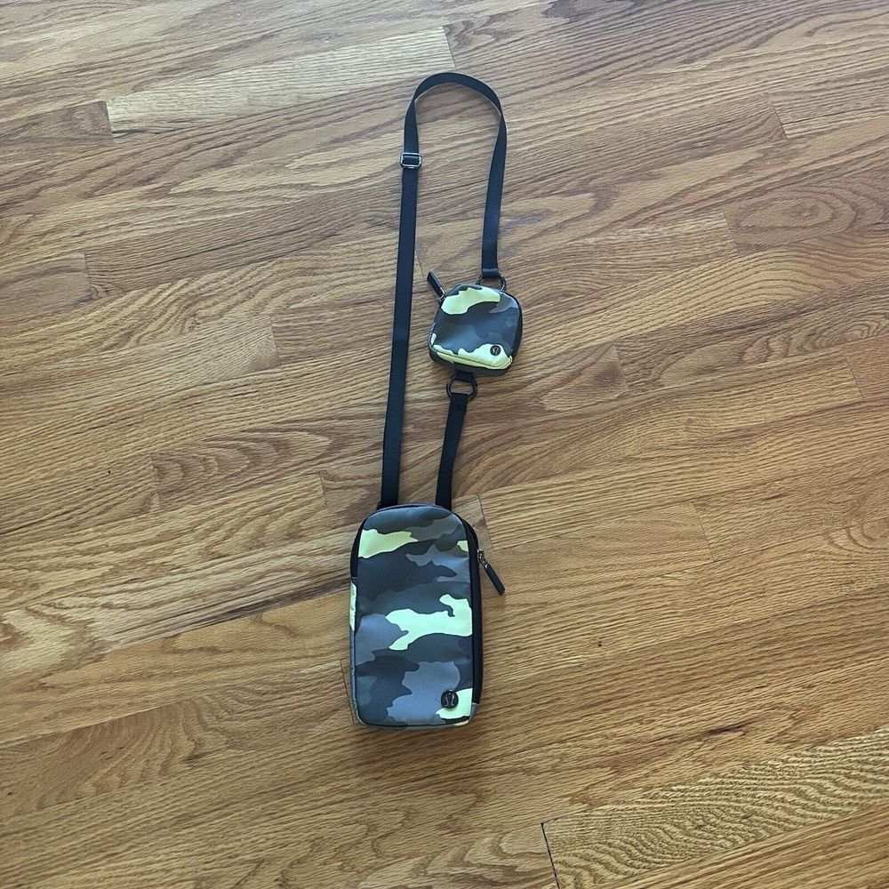 lululemon athletica Camouflage Crossbody Bag